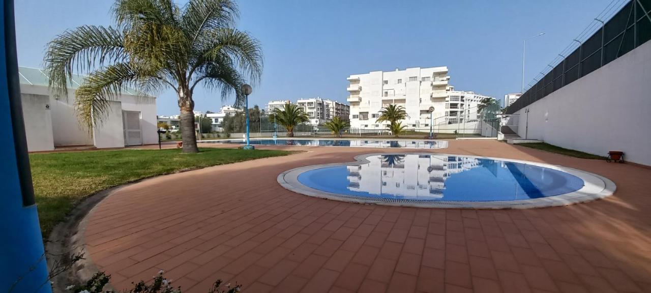 Pool & Tennis Appartement Albufeira