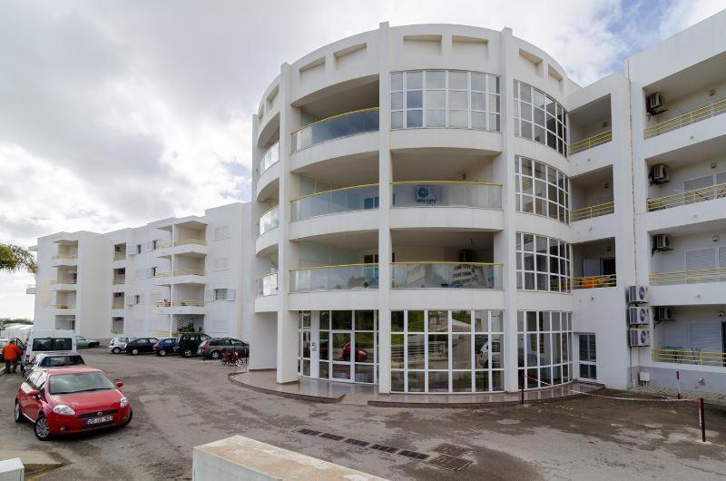 Pool & Tennis Appartement