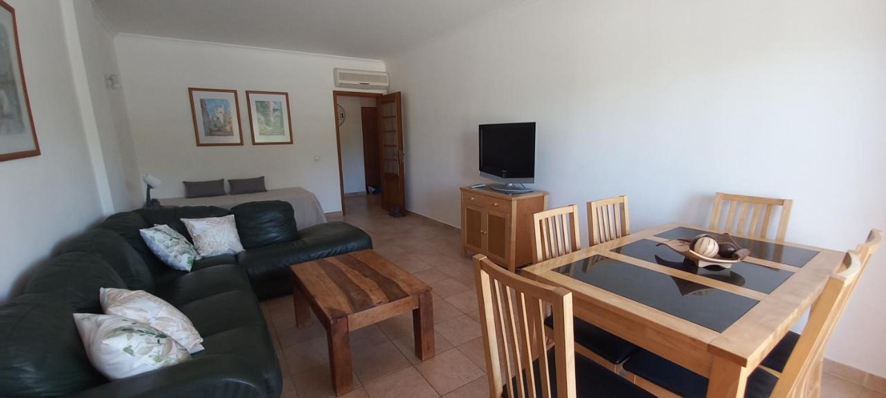 Pool & Tennis Appartement *